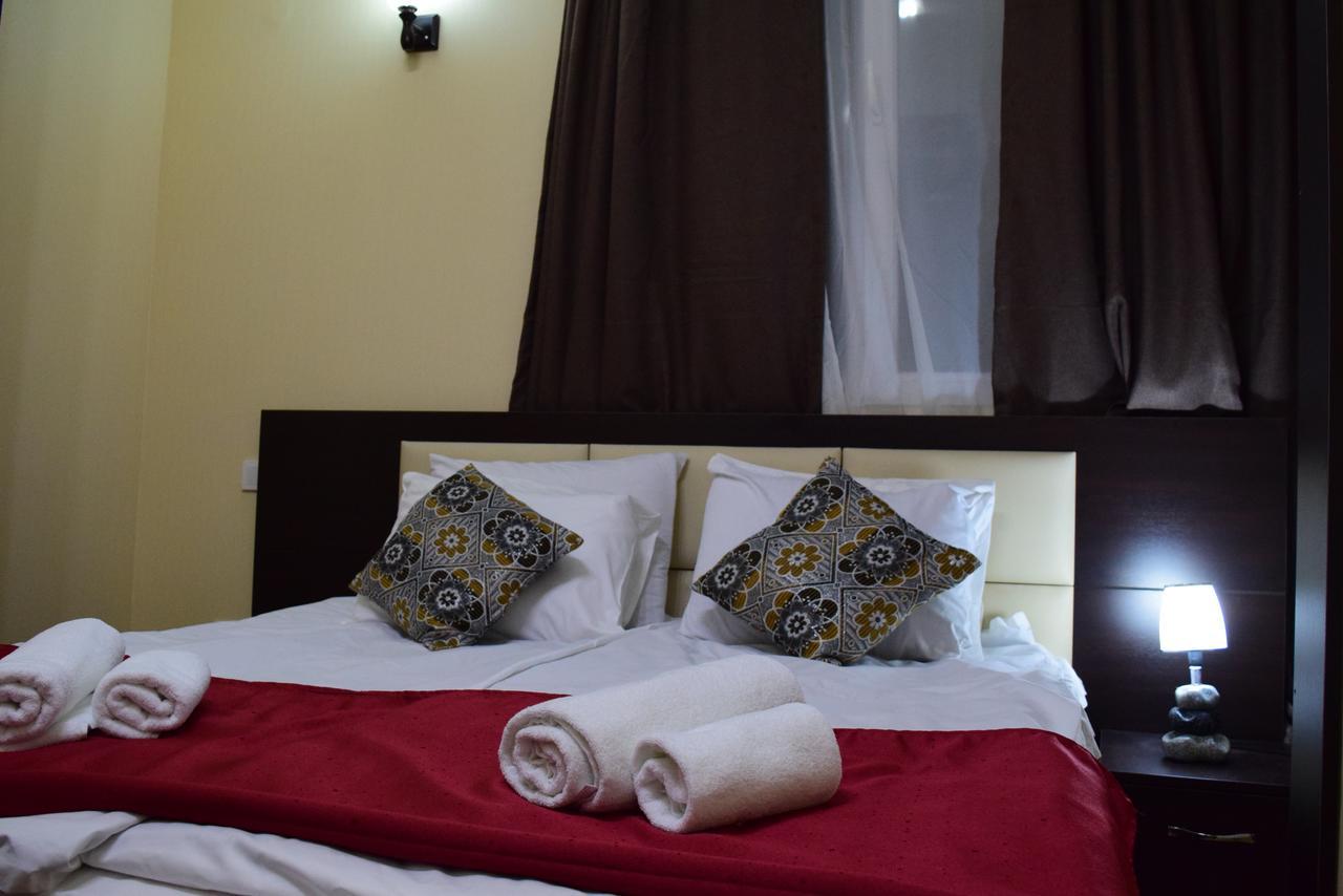 White Neptun Georgia 3* Tbilisi