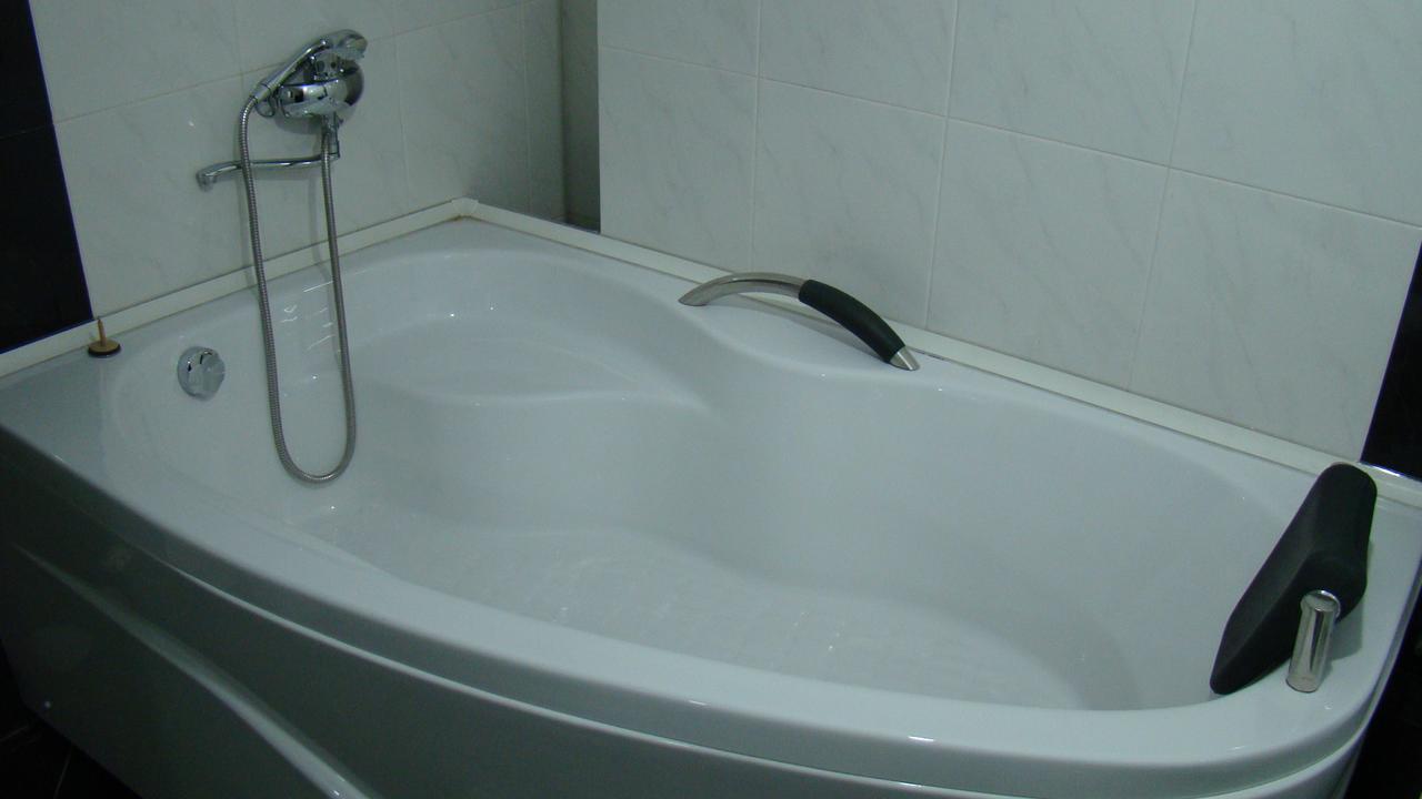 White Neptun Georgia Hotel 3*