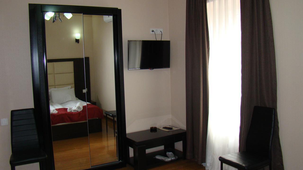 White Neptun Georgia 3*